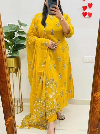 Elegant Printed Suit Set with Dupatta