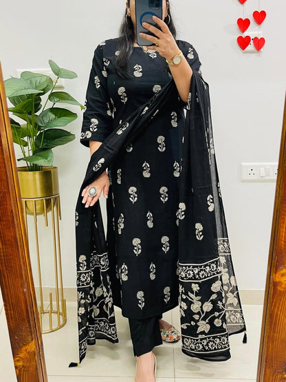 Elegant Printed Suit Set with Dupatta