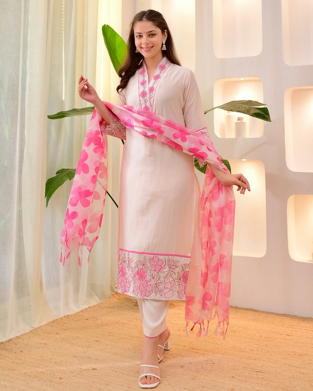 Elegant White Embroidered Suit Set with Dupatta