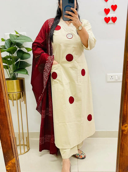 Cream Suit Set with Mehroon Dupatta